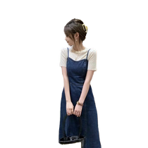 A complete set of fashionable summer outfits with Internet celebrity street suspender dress two-piece suit for women with a small style