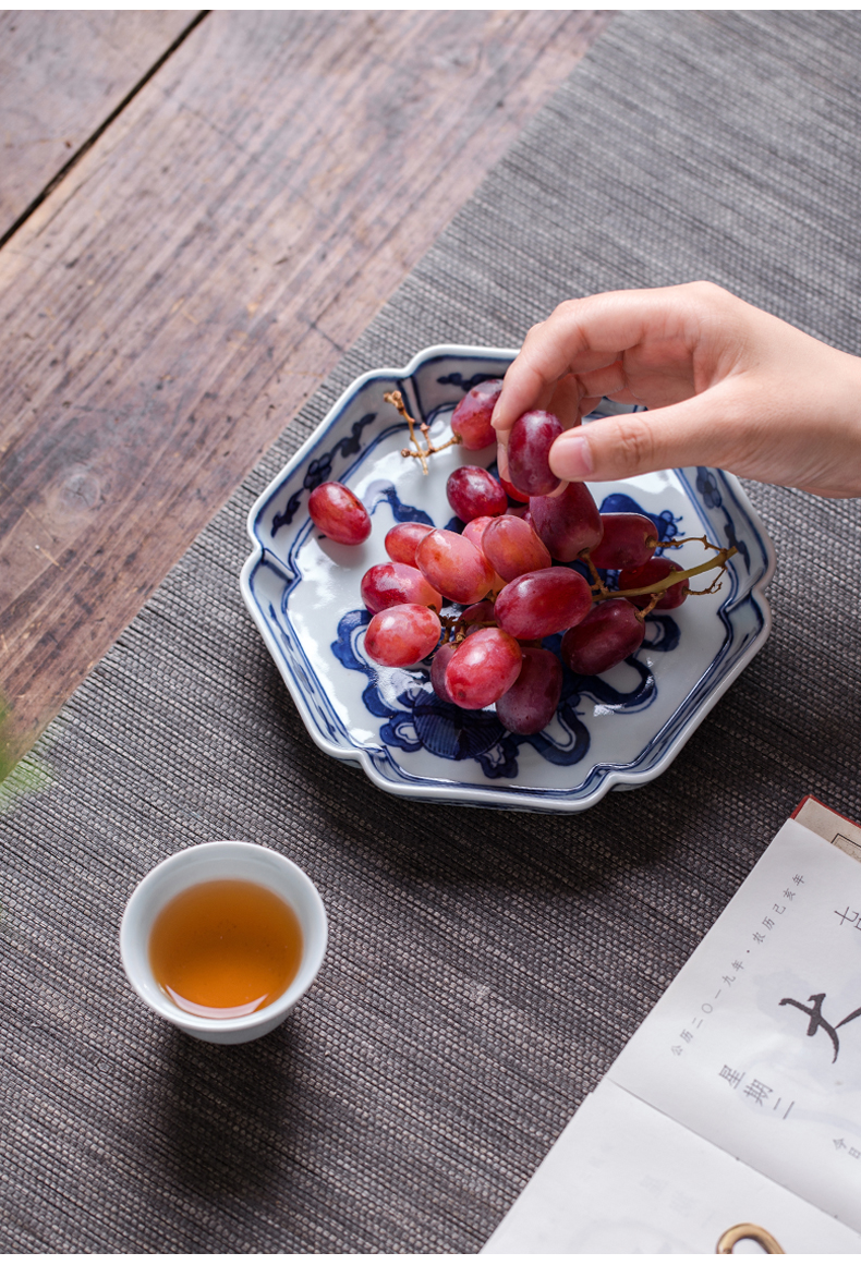 Pure hand - made yuan blue and white porcelain pot bearing ceramic saucer archaize mud grain dry terms plate compote snack plate hexagonal plates