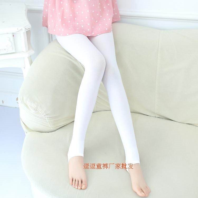 Even pants with a foot spring anti-spring and thin silk velvet girl's foot pants socks not easy to hook the new even body stockings