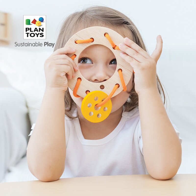 Imported PlanToys Ring type rope wearing board DIY Creative Braided braids Lace up practice toys for girls gifts