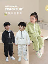 Beans several moms children even cap sports suit 2022 spring dress new baby long sleeve jacket casual pants two sets