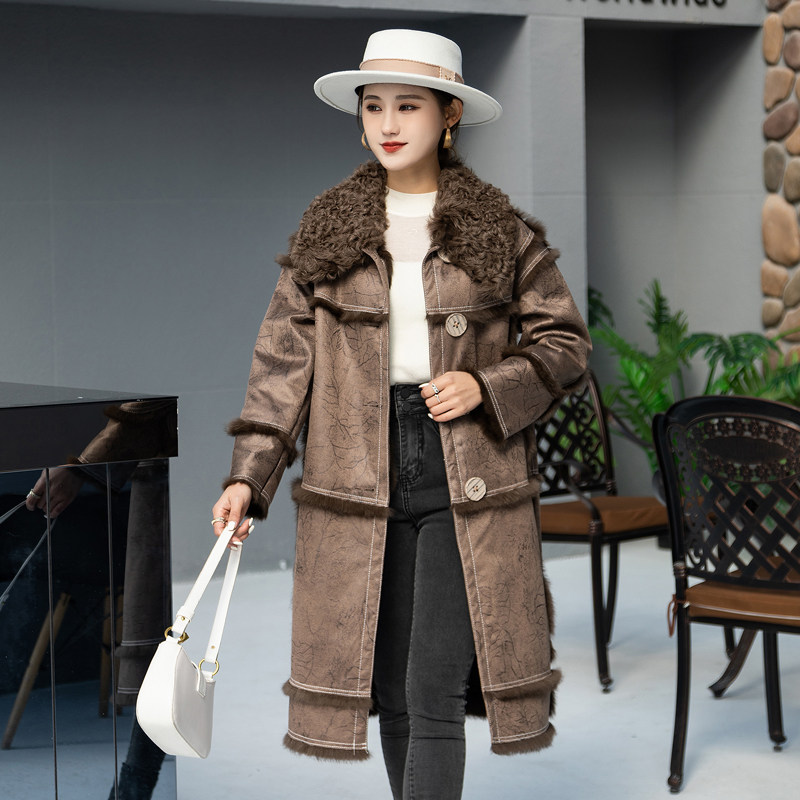 Rabbit fur and fur in winter 2021 new medium and long version lamb fur collar fashion fur coat for young women