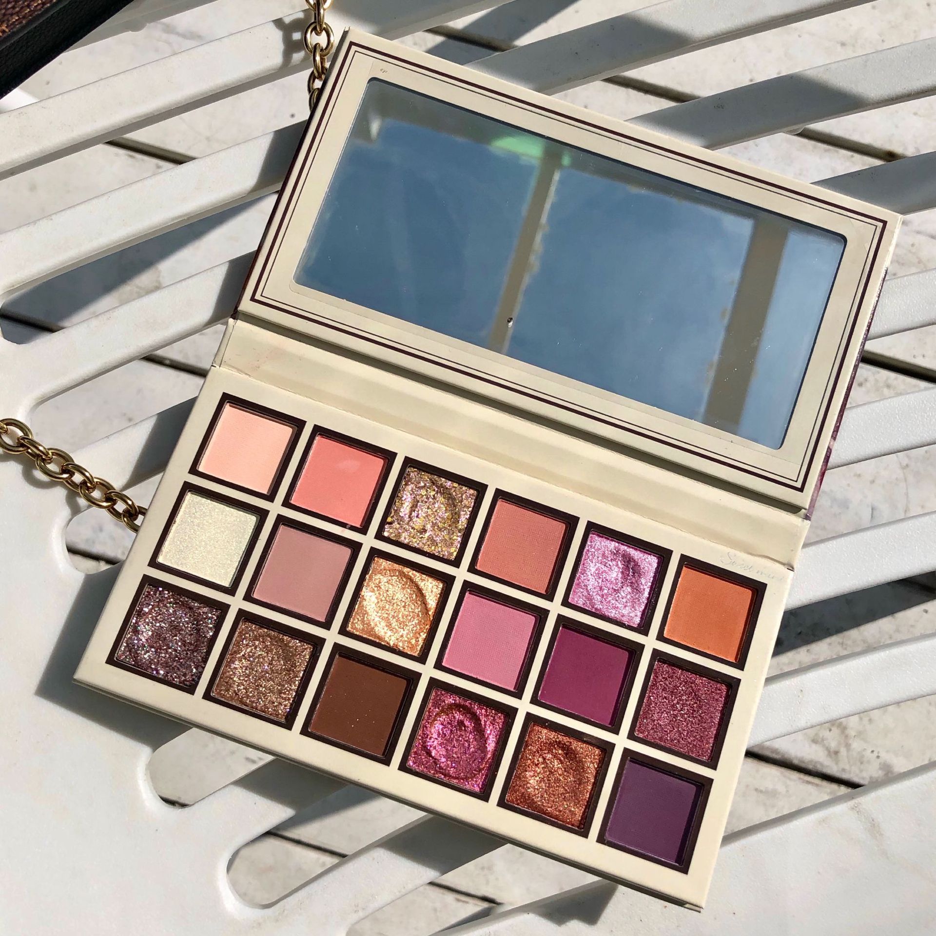 18 color eye shadow discs ins superfire flash powder pearly waterproof eye shadow eye line bling blazing color makeup brand Affordable Students