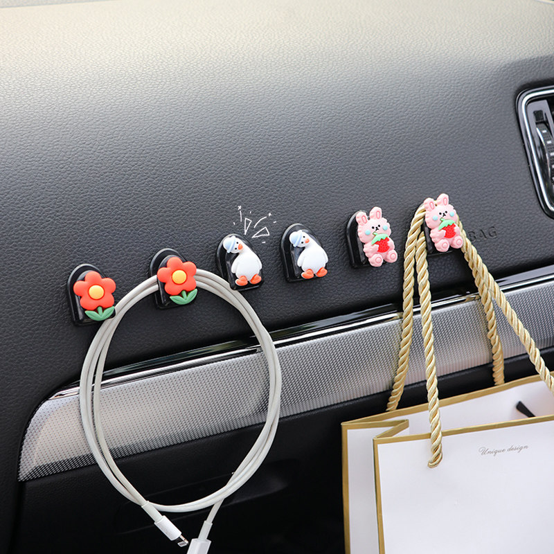 Great Wall L' Ora cartoon hooks powerful adhesive cuddly car back front and back front and back row inset small hook