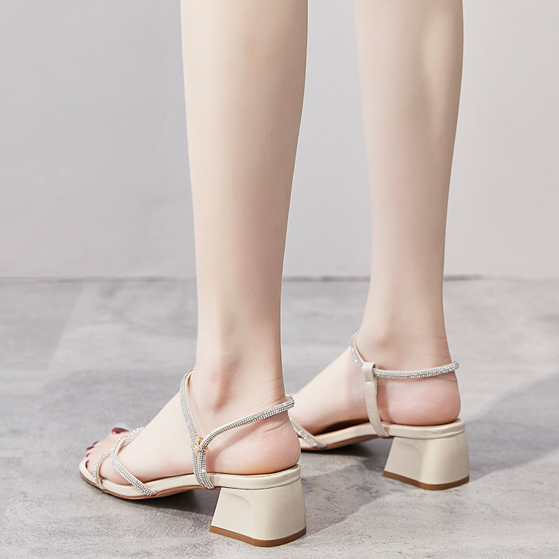 Sandals female fairy wind 2021 new summer Korean version rhinestone thick heel Roman shoes all-match net red gentle evening shoes