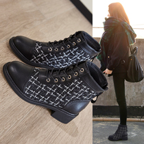 Small fragrant wind boots children 2020 autumn and winter new gush Martin boots female Inn Wind 100 lap net red coarse heel short boots female