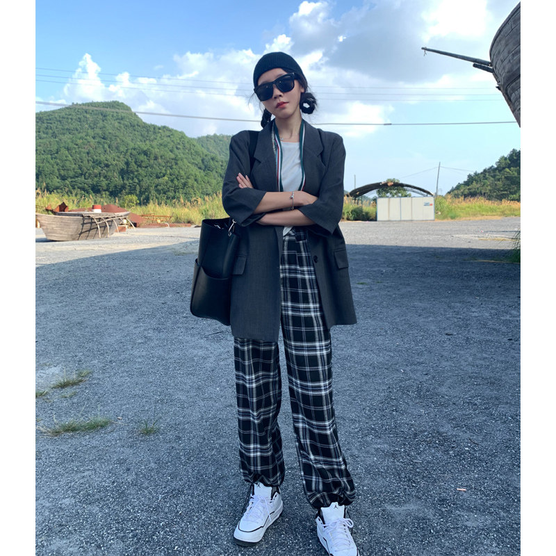 Black and white plaid pants women's loose straight high-waisted wide-leg pants casual pants slim and all-match tooling harem bloomers