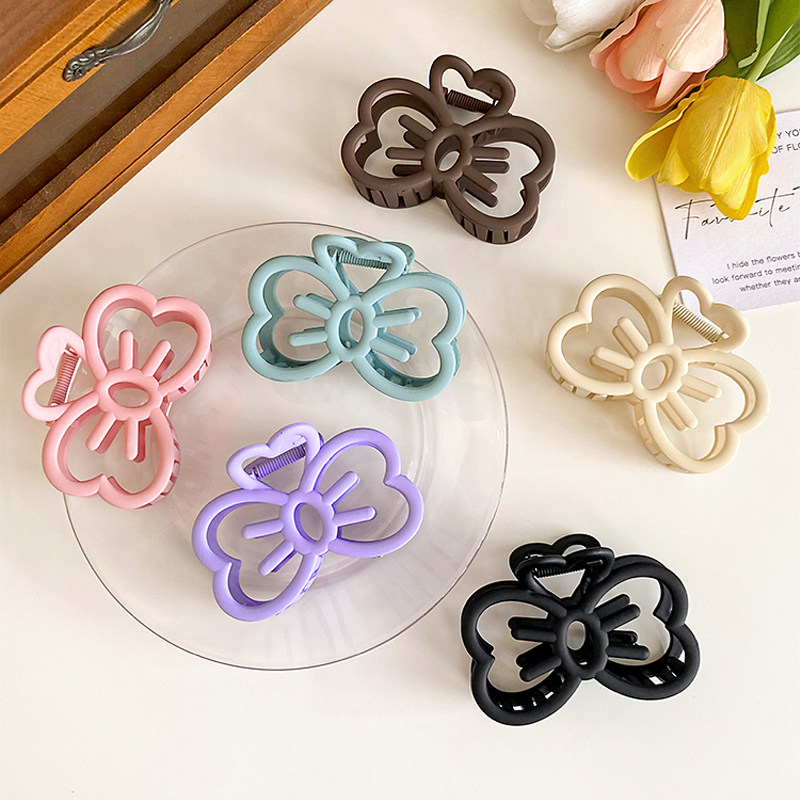 Sweet and cute hollowed-out butterfly knot hair clip woman rear brain spoon disc hair grip large number Temperament Shark Clip Minimalist headwear-Taobao