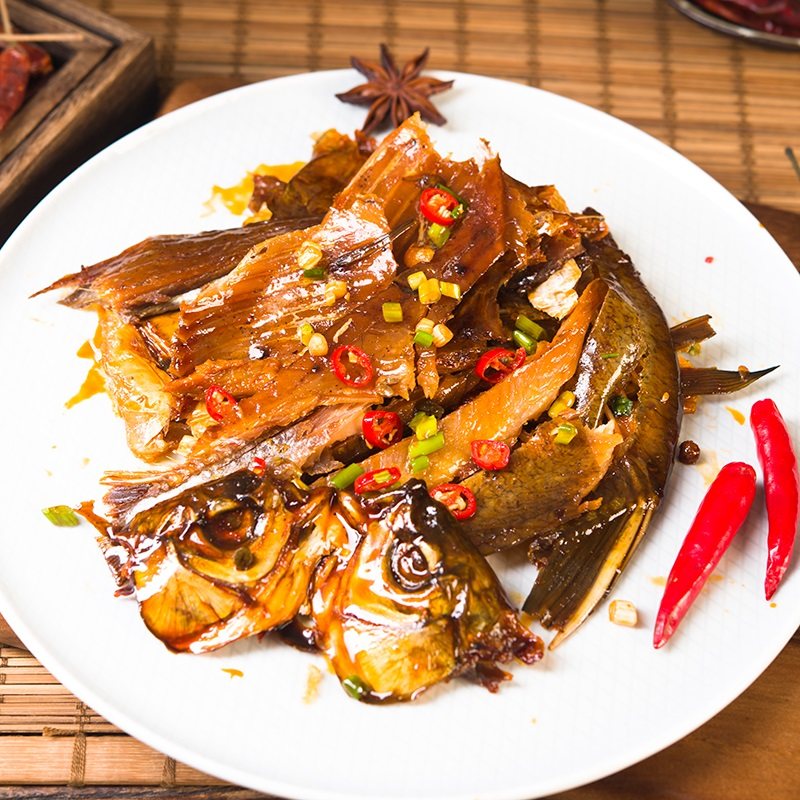 Authentic Hunan Changde Specialty Dried Fish, Wuhan Fish with Spicy Flavor, Hand-Shredded Fish, Ready-To-Eat Fish Tail Chunks, Whole Fish Snack