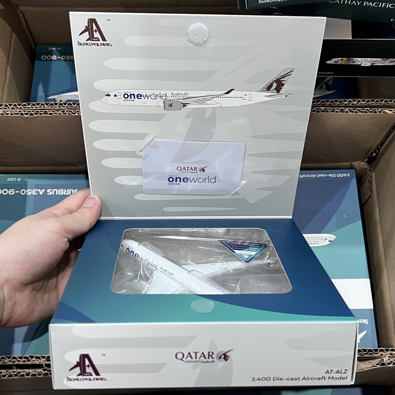Polaris 1/400 Finished Alloy Aircraft Model Qatar Airways A350-900 A6-Alz A6-Amg