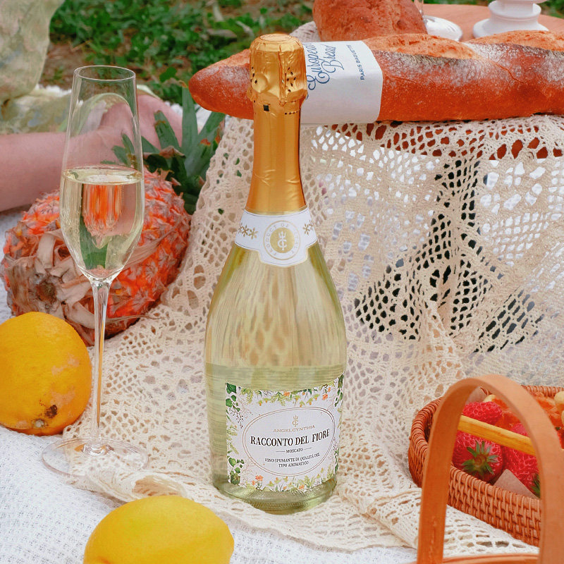 意大利进口 辛迪娅 花之物语 莫斯卡托起泡酒 750mL 天猫优惠券折后￥28包邮（￥128-100）