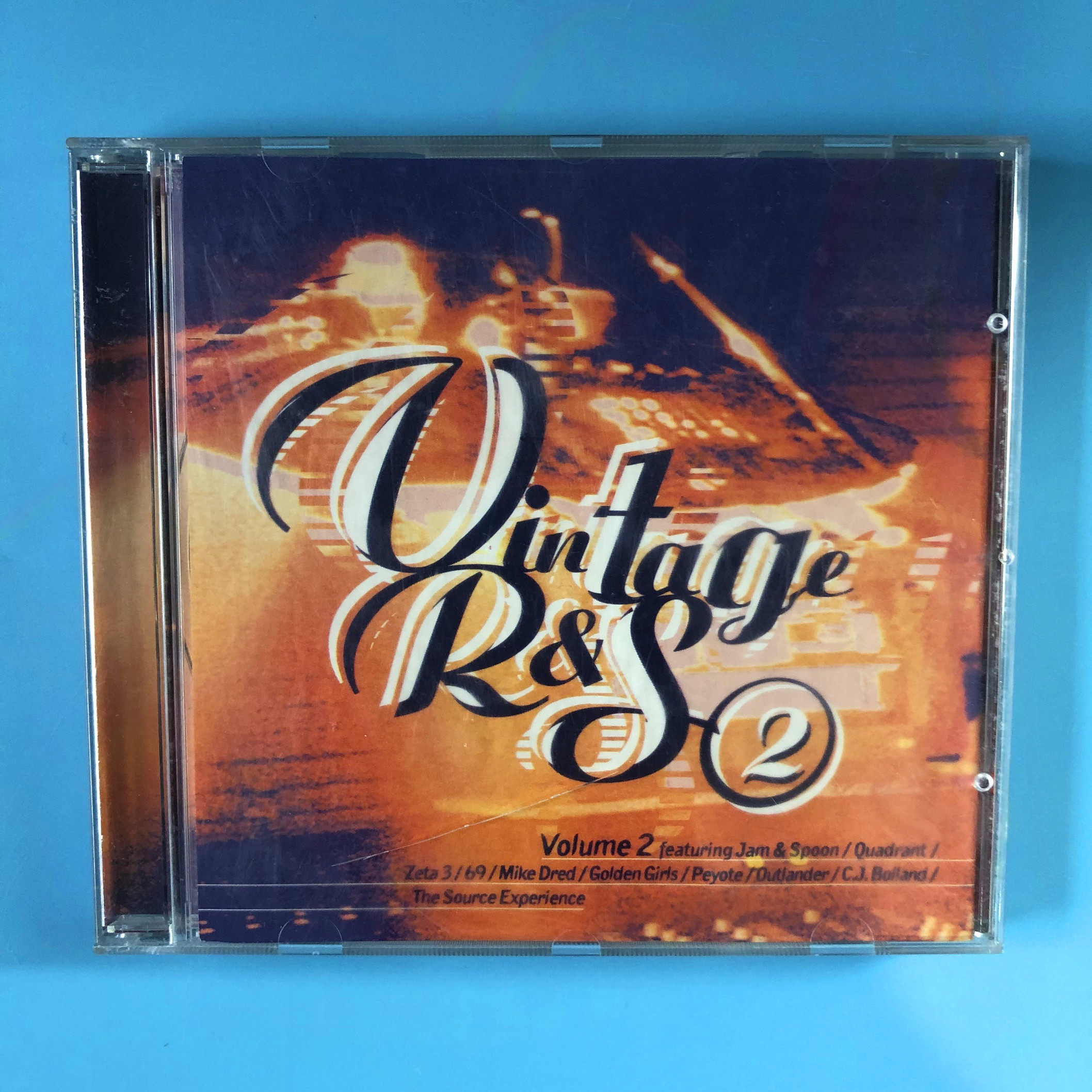 Vintage RS Volume 2 electronics has been dismantled