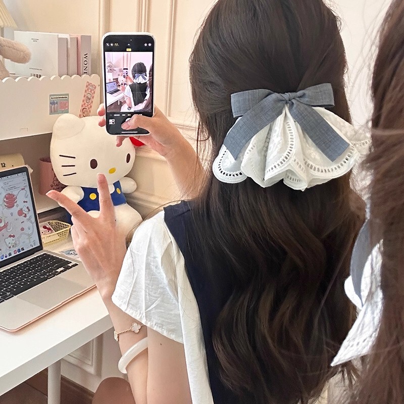 French-Style Romantic Lace Skirt Hairpin for Women 2025 New Model, High-End Light Luxury Style Top Clip Hair Accessory French-Style Romantic Lace Skirt Hairpin for Women 2025 New Model, High-End Light Luxury Style Top Clip Hair Accessory