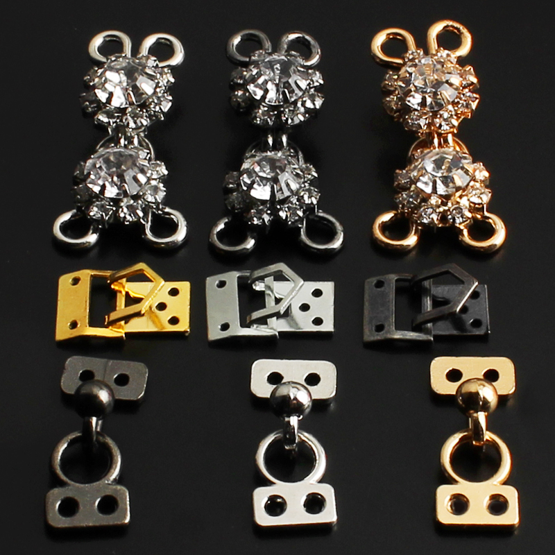 西河社区展开“一盔一带保安全 文明行为动起来”宣扬活动