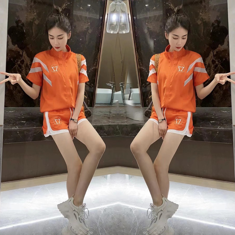 Explosive street net red hot suit female 2022 summer new fashion all-match casual Western style slimming shorts two-piece suit