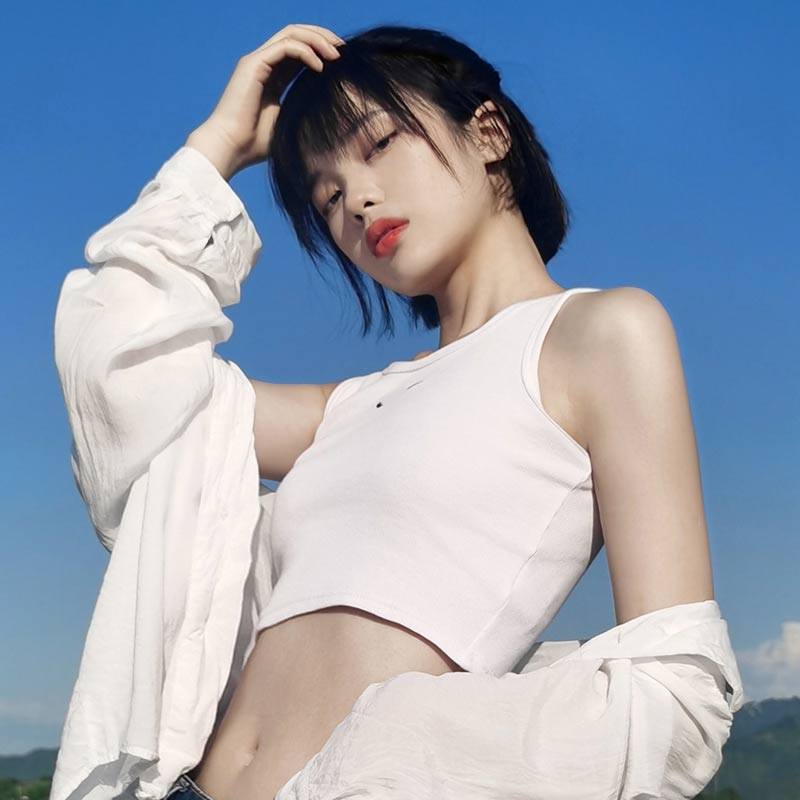 Camisole women's 2021 new high-waisted short style with a sense of niche outside wear, bottoming, and tops