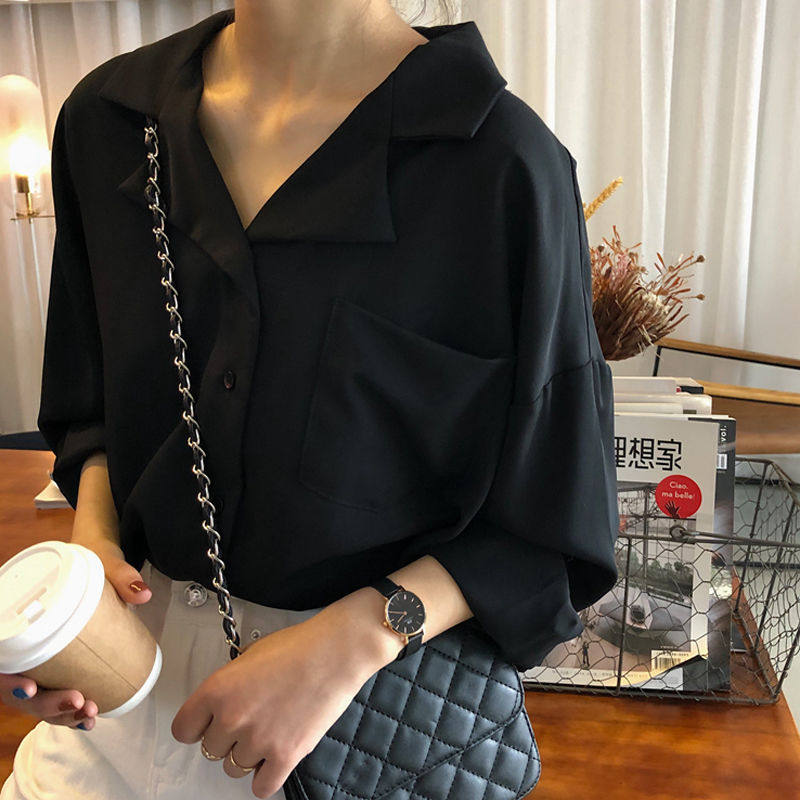 Short-sleeved shirt women's Korean version loose and thin students 2021 summer new retro Hong Kong style design niche top