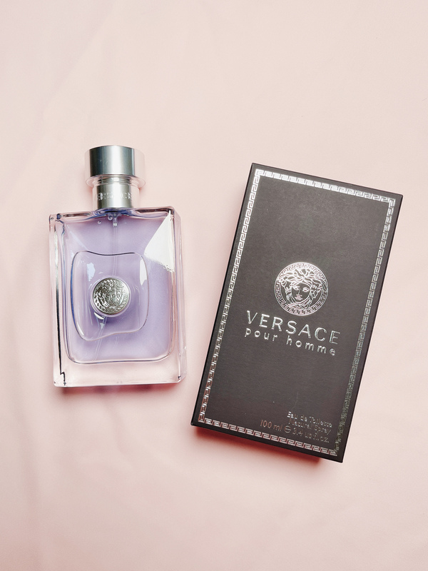 Versace Men's Eau De Toilette 30ml, Woody Fragrance, Long-Lasting 50ml, Long-Lasting Freshness and Fragrance, Christmas Gift