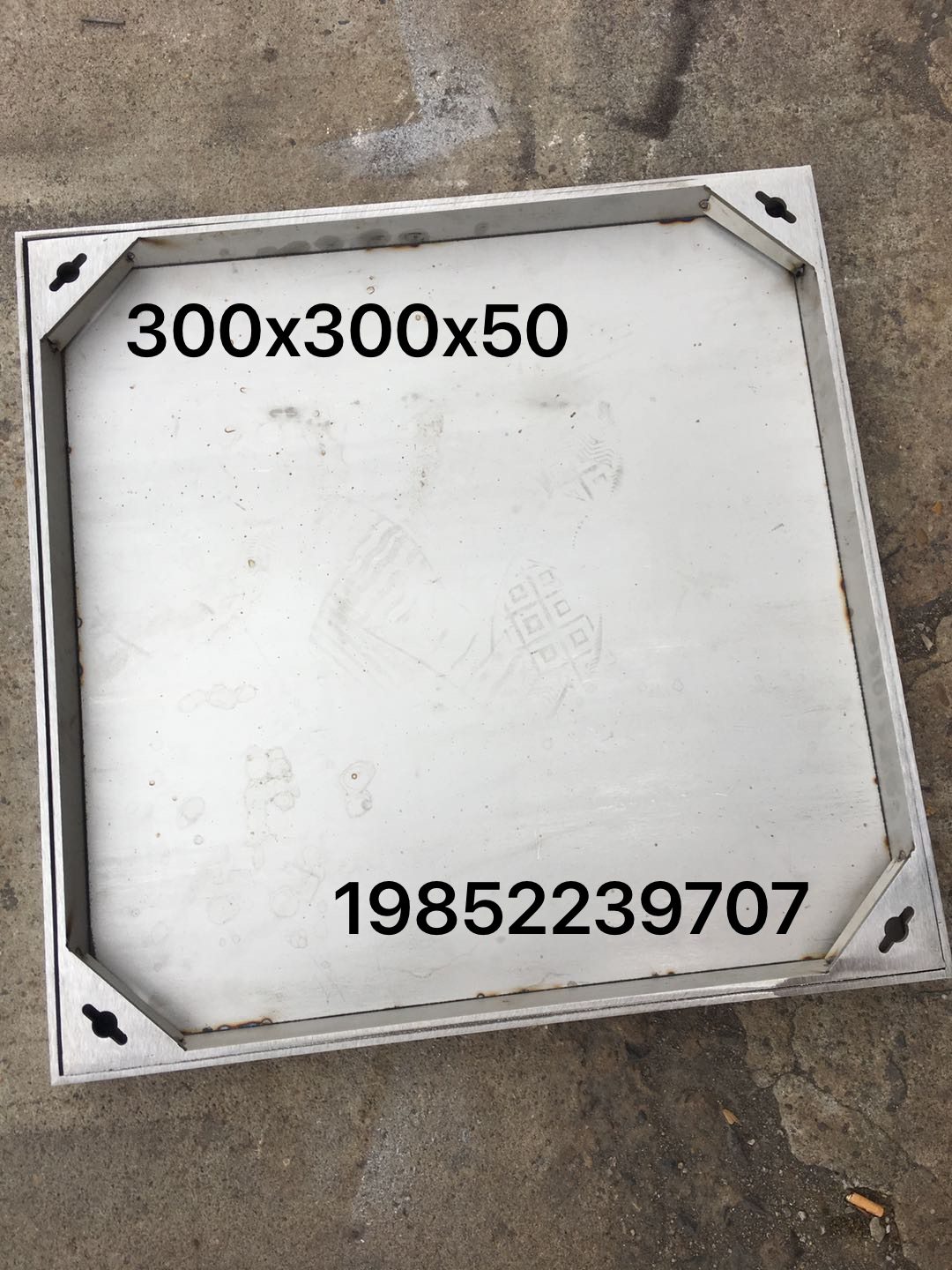 300x300x50 can be shipped on the same day stainless steel manhole cover invisible manhole cover square decorative electric manhole cover