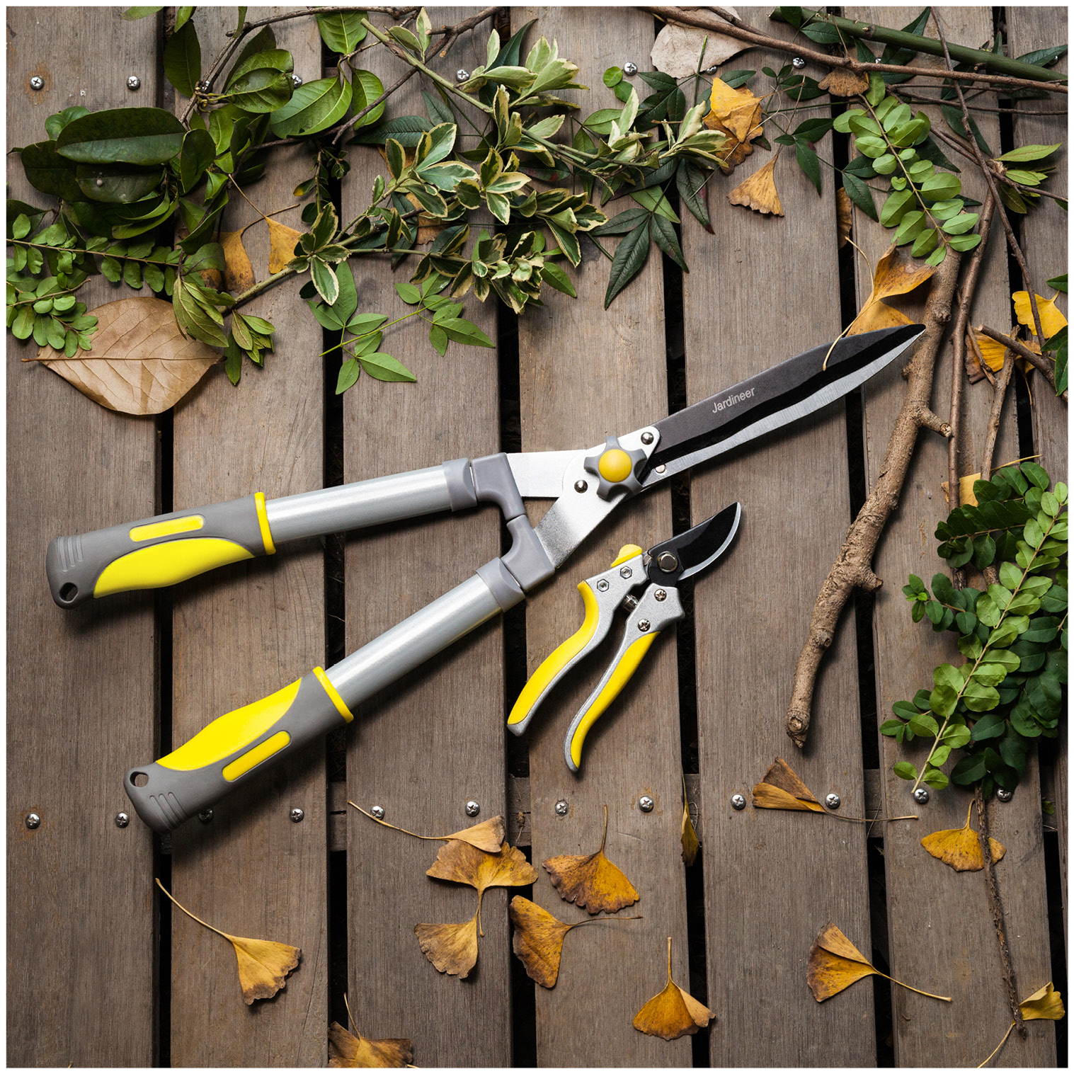 Flower scissors gardening scissors hedge tools lawn mowing pruning shears flowers and trees branches cutting rough branches garden scissors