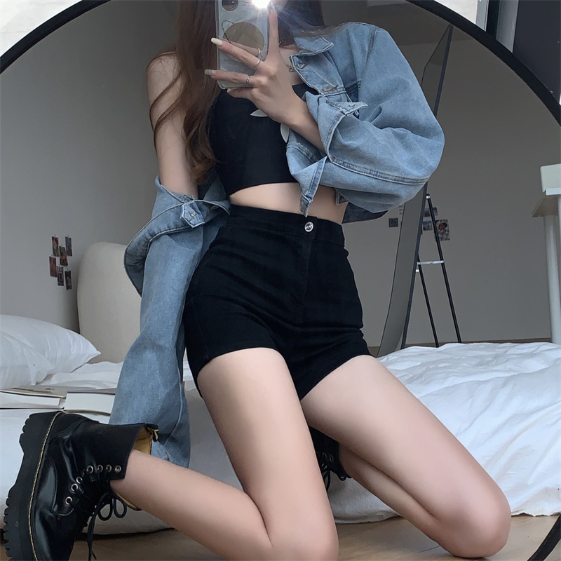 秋のホットな女の子向けの黒の A ライン デニム ショートパンツ、小柄な方向けのタイトフィット ハイウエスト スリミング ショーツ、ストレート ワイドレッグ パンツ
