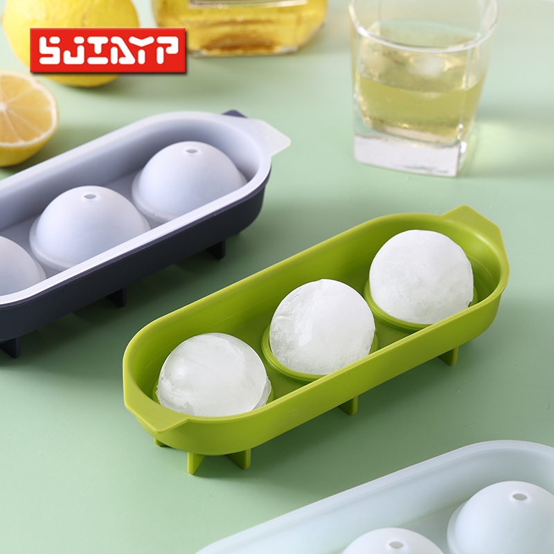 Japanese ice mold silicone ice sheet household food grade homemade ice box Whisky spherical ice hockey artifact