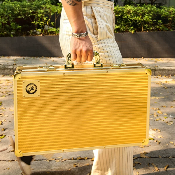 Товары от 豪客时尚男士油头馆