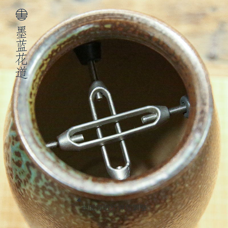 Sprinkle small original flower path utensils into the bottle flower arrangement vase flower arrangement fixed artifact grid tool Chinese flower art