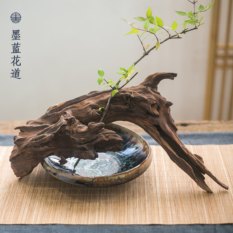 Sunken wood deadwood flower arrangement swaying pieces tree root wood carvings azaleas Chinese floral art meditation decoration retro antique pendulum pieces