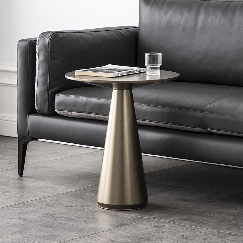 Beimu Nianhua Light Luxury Side Table Modern Italian Minimalist Metal Round Small Coffee Table Sofa Corner Table Designer Style Beimu Nianhua Light Luxury Side Table Modern Italian Minimalist Metal Round Small Coffee Table Sofa Corner Table Designer Style