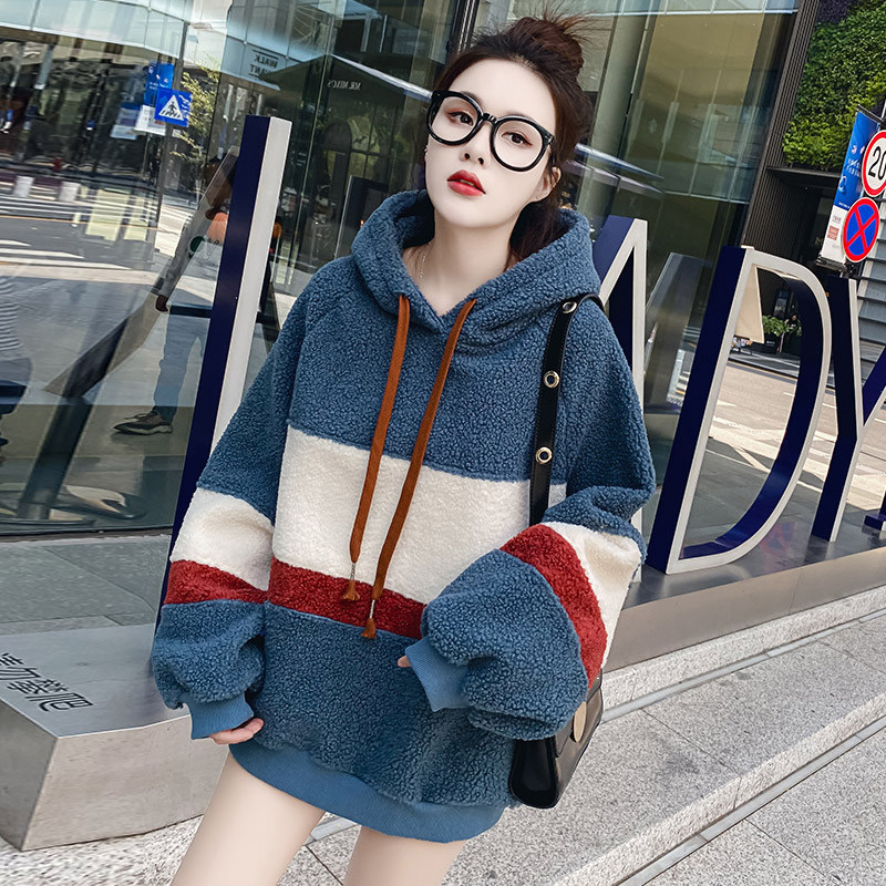 I Tchooiate2020 new lamb wool sweater women's velvet thickened pullover loose Korean version hooded top