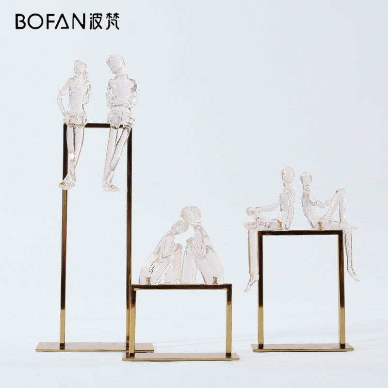 Modern light extravagant transparent resin character artwork Joe relocating new house creative wedding gift-like room soft-fit swing piece