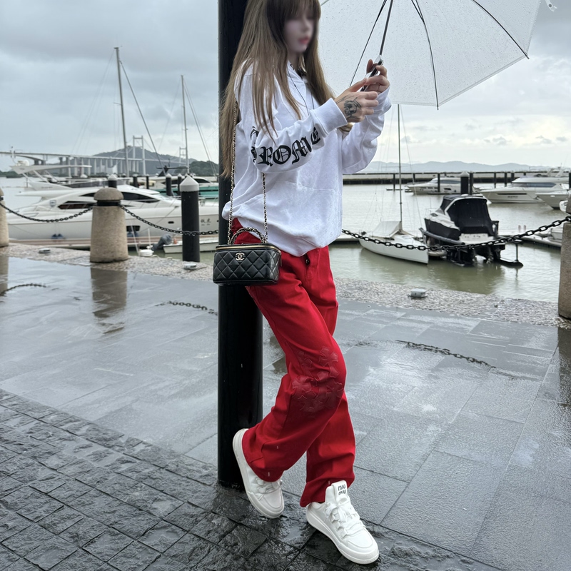Southern Song Dynasty Xin Qiji Dopamine Red Cross Leather Label Jeans with a Sense of Design, Loose Fit, Slimming, Versatile Long Pants