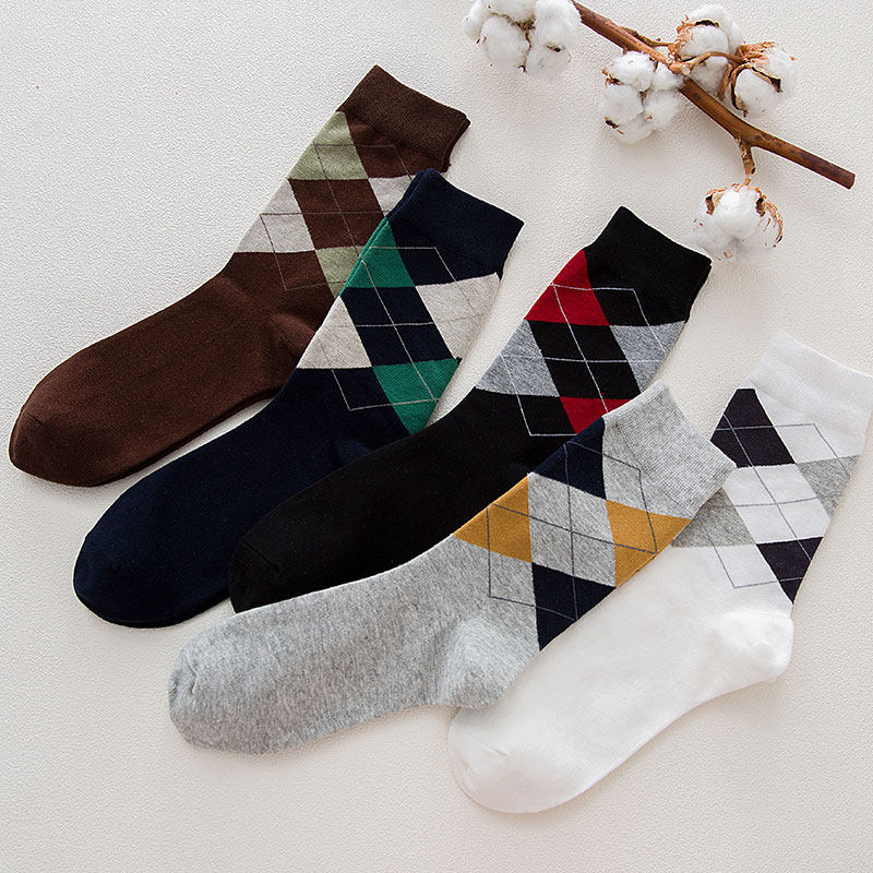 Autumn and winter socks men's middle tube socks four seasons men's diamond breathable high tube long socks trendy men's socks business personality men's socks