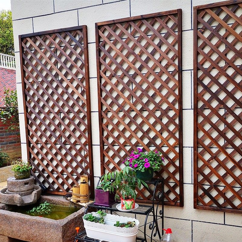 Outdoor anti-corrosion wood fence large fence screen high-end creative fading balcony decorated carbide plant climbing vine rack
