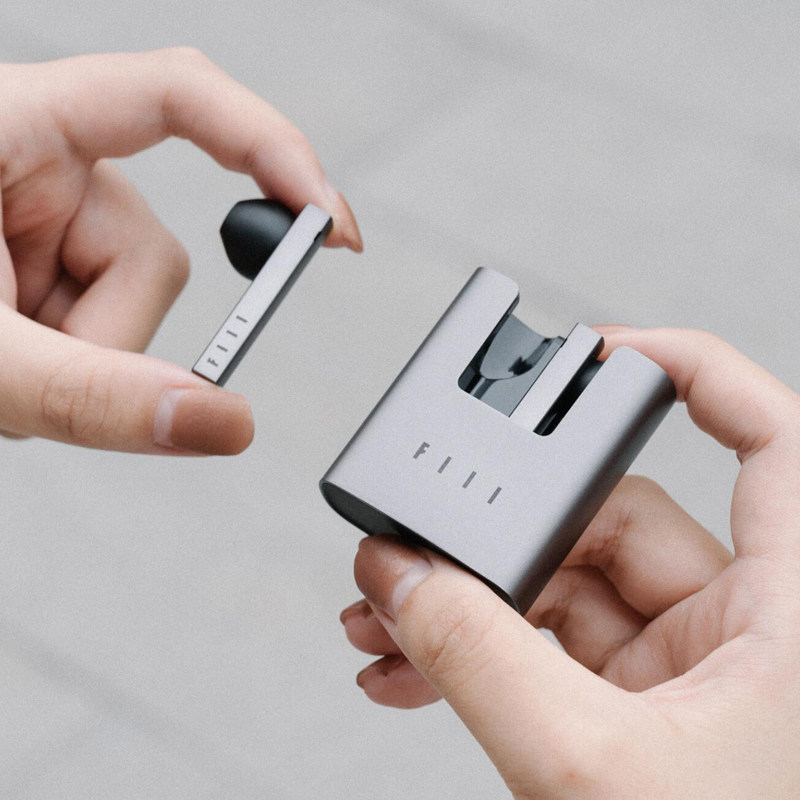 Wang Feng headset FIIL CC 2 true wireless Bluetooth headset semi-in-ear binaural fiilcc2 hanging ear fillcc2 long battery life fill noise reduction flll