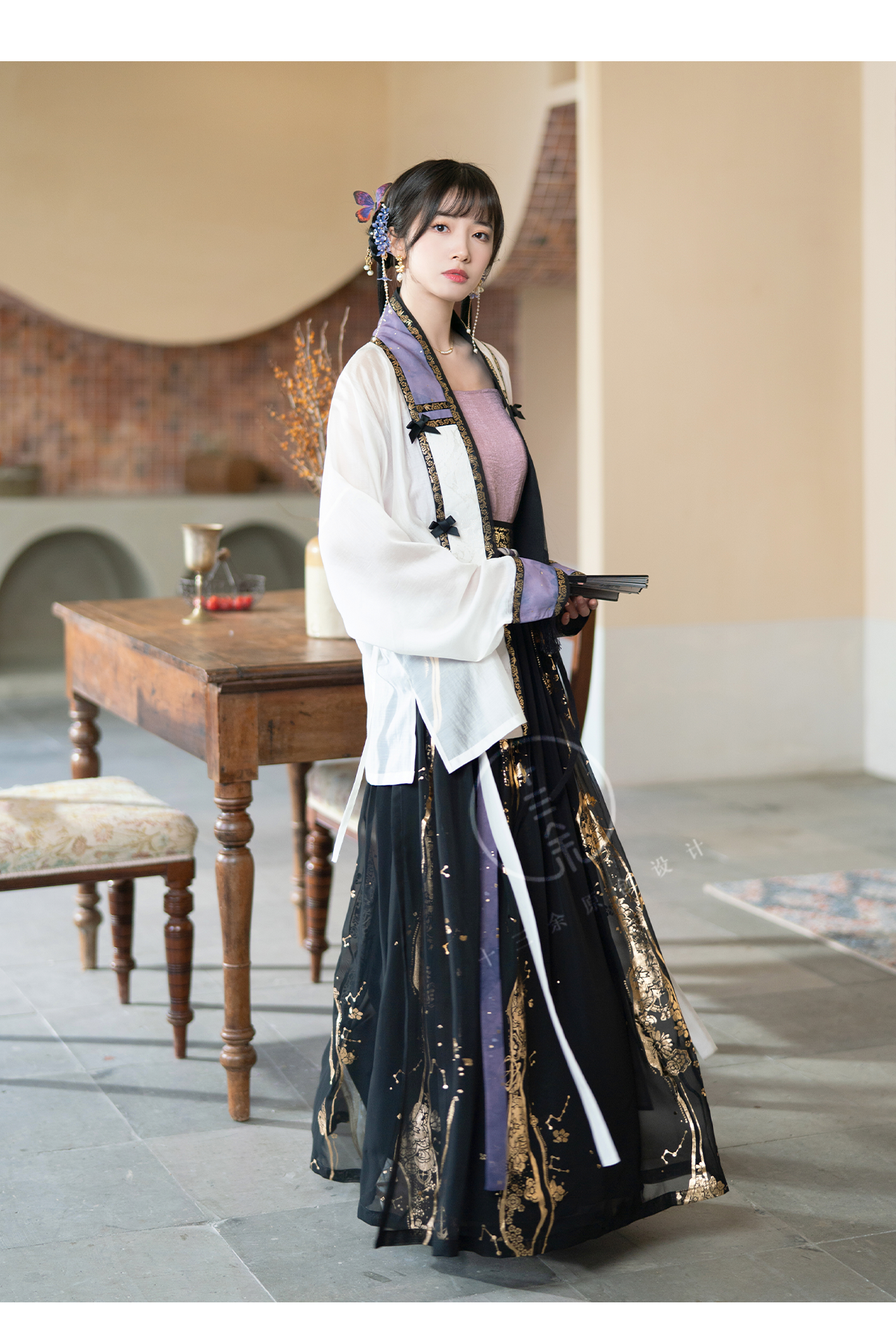 Китайцы одежда наборы 十三余小豆蔻儿[瑶光]黑金紫烫金对襟衫吊带褶裙蝴蝶结宋制汉服女