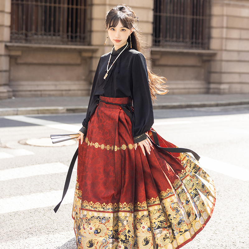 Thirteen Years Old Little Maiden [Mo Bai·Ruilong Qisui] New Chinese Style Red Mamian Skirt Hanfu Wedding Dress Toasting Dress