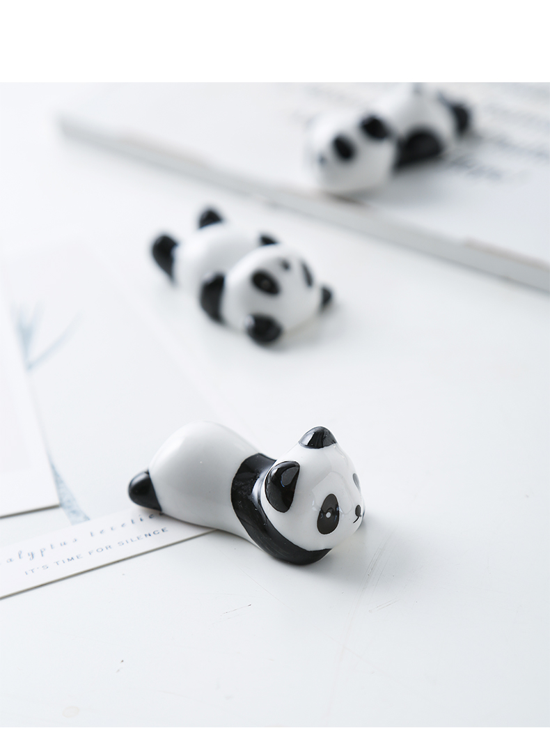 Japanese lovely ceramic panda chopsticks rest home kitchen table chopsticks holder frame bracket creativity tableware chopsticks chopsticks