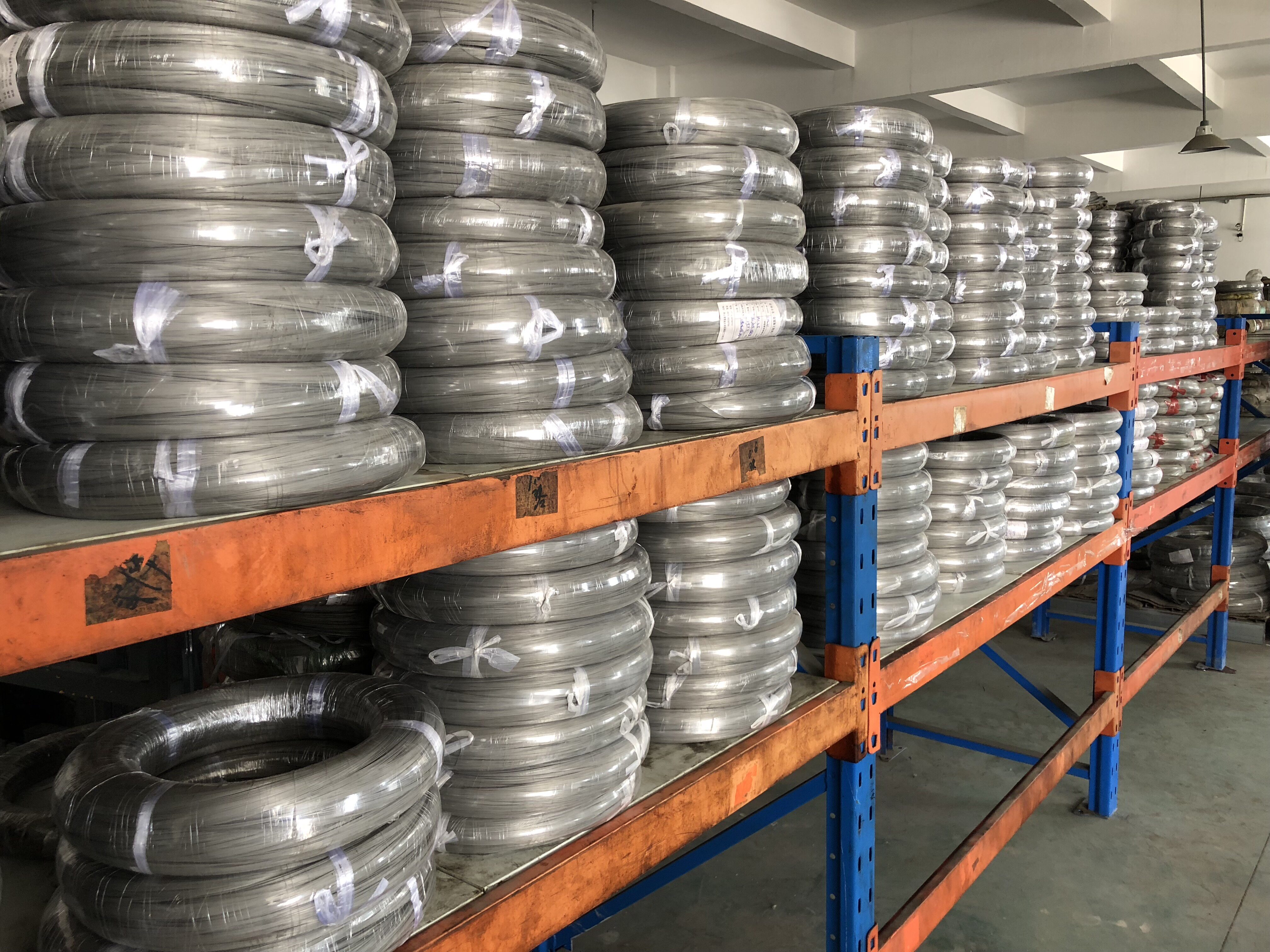 Special material for disc round wire bolt cylindrical pin axle for hard wire hook in 201304316 stainless steel