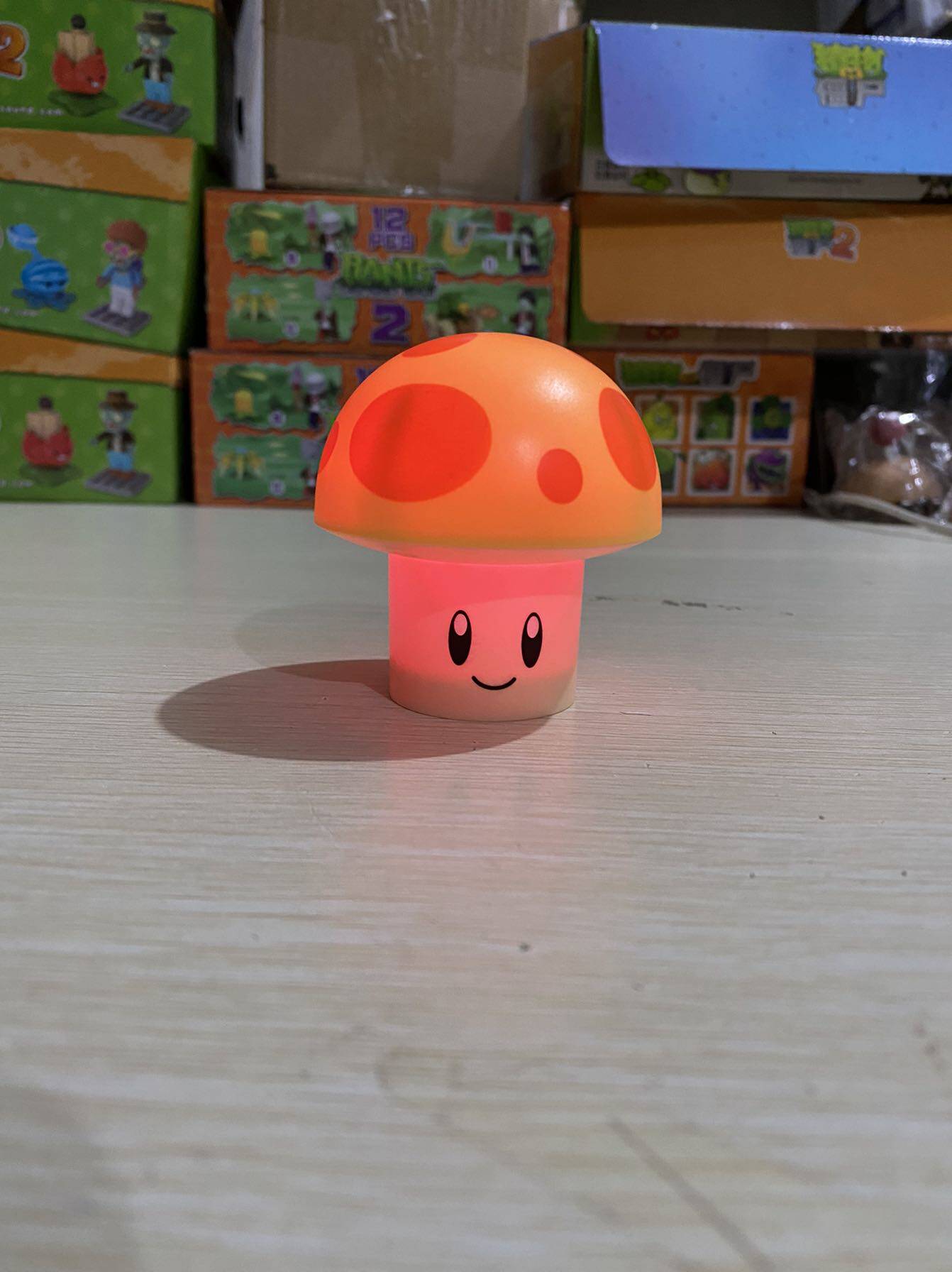 Genuine plant Wars zombie Corpse Toys Loose light mushrooms Mushrooms Light Toys With Lights
