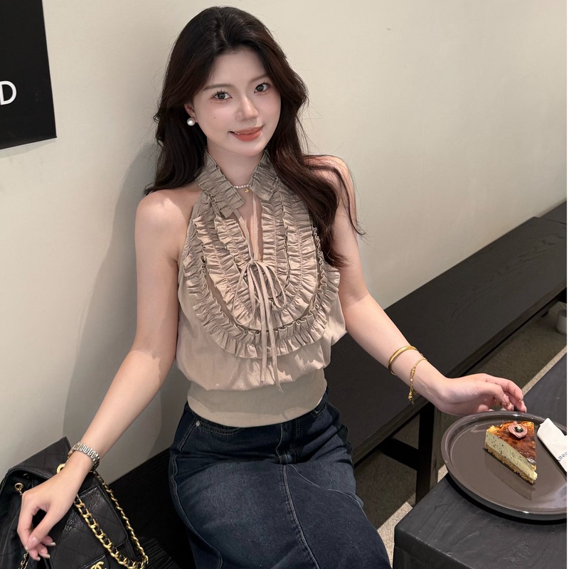 [Bangkok Monsoon] Korean-Style Summer Niche Elegant Sleeveless Halter Top with Three-Dimensional Lace Splicing Design