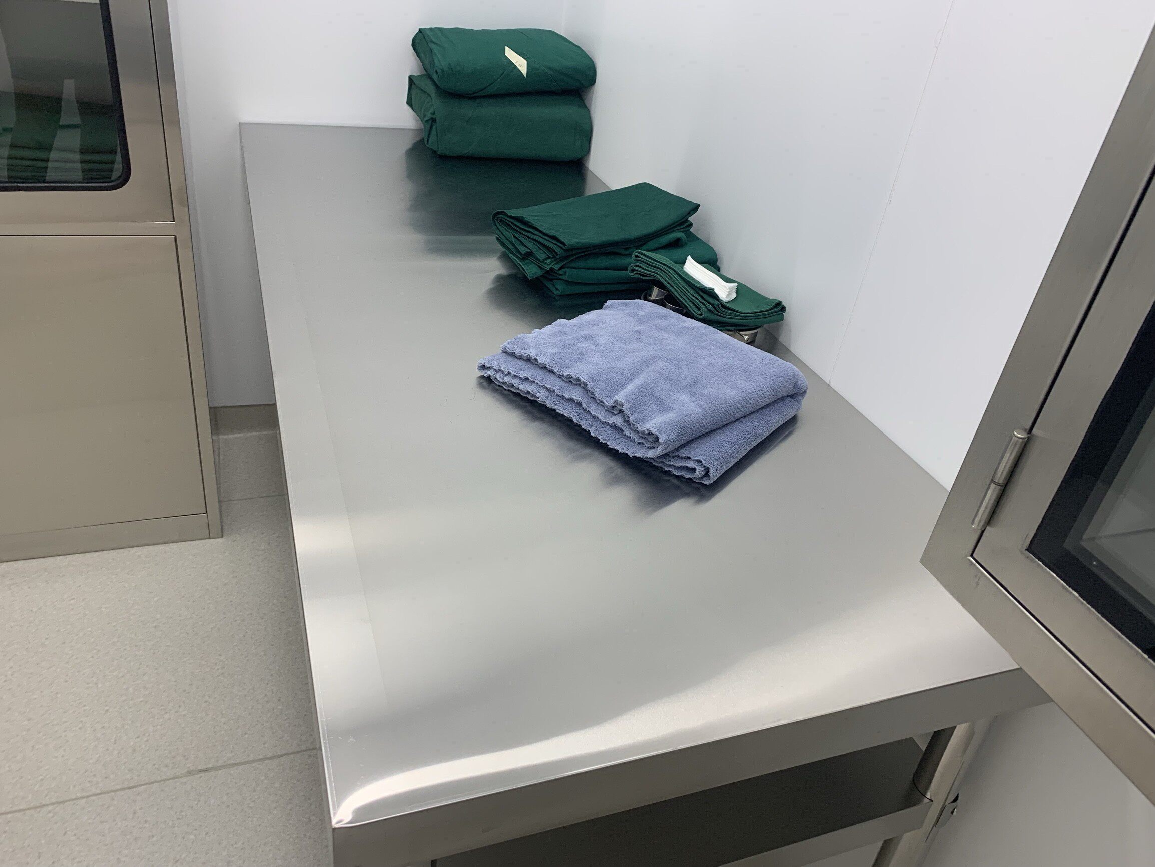 定制304不锈钢医疗工作台无菌双层操作台工厂长方形打包台打荷台