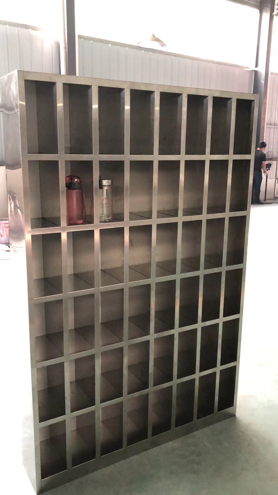 定制不锈钢水杯柜工厂员工水杯架学校多格茶杯柜茶水间储物放杯柜