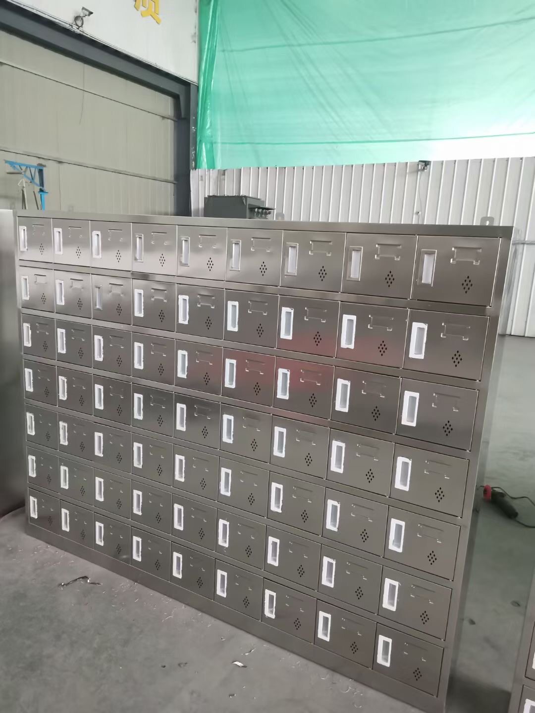 不锈钢63门储物柜多门多格食堂无菌碗柜员工饭盒餐具柜鞋帽柜定制