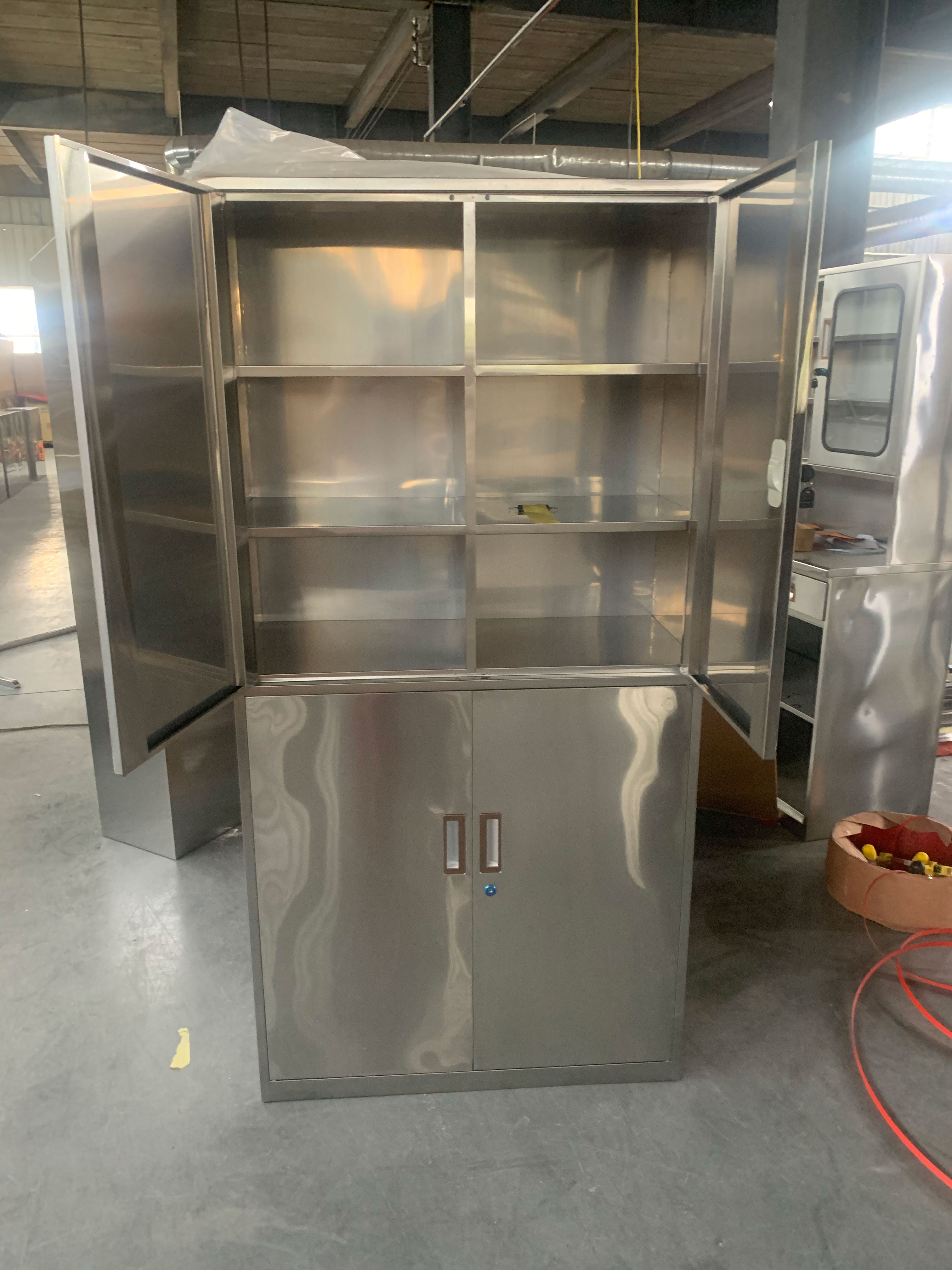 定制304不锈钢上玻门多格器械柜无菌药品柜对开四门仪器柜储物柜