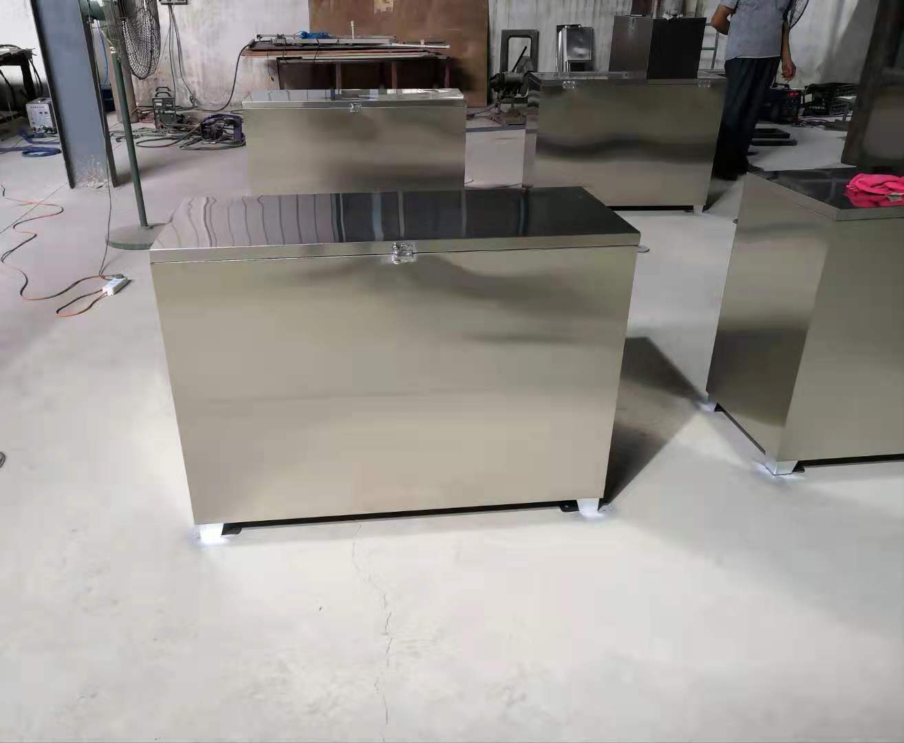 定制304加厚不锈钢工具柜带脚储物柜活动柜工业箱子带锁收纳柜子