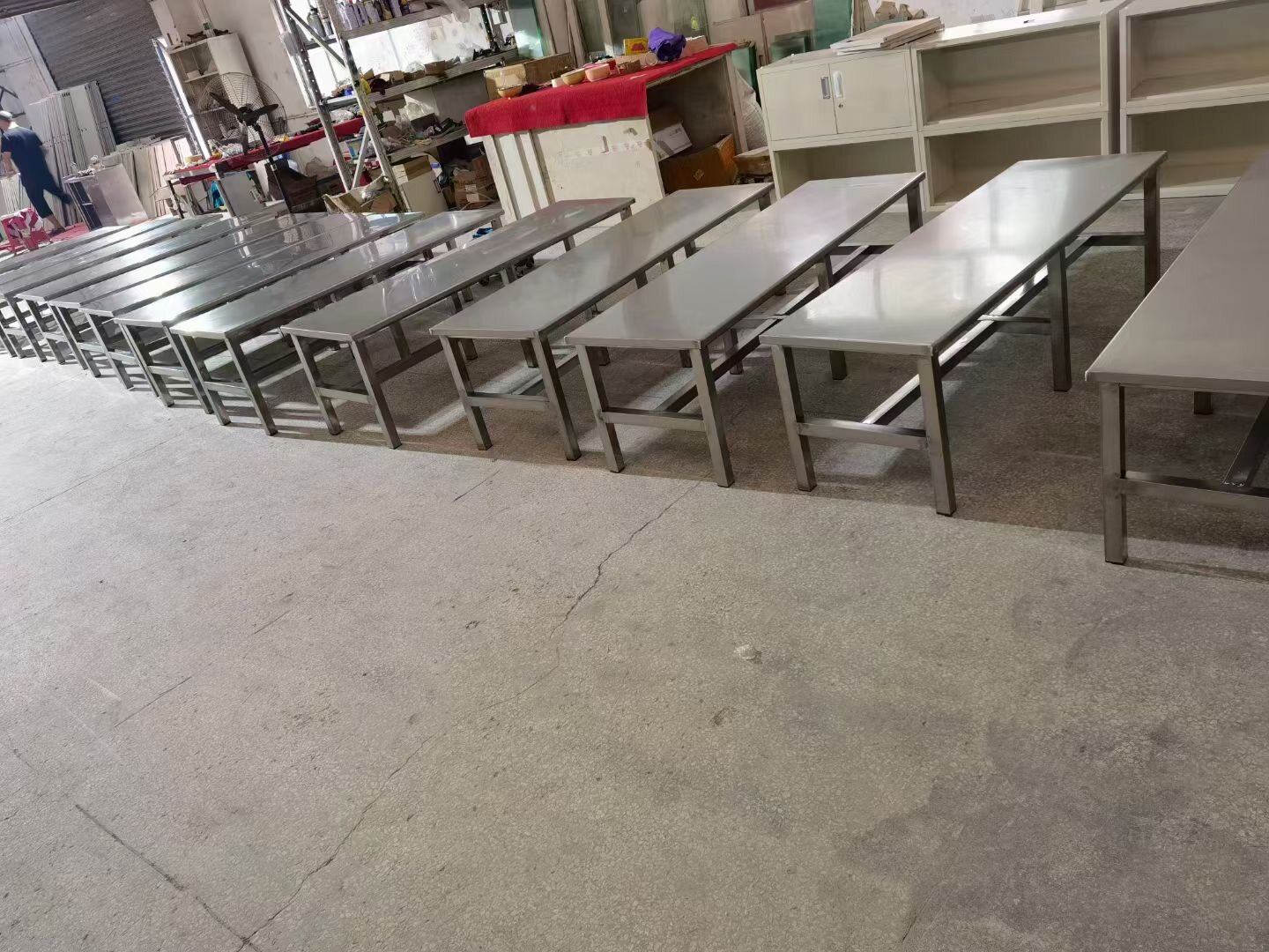 厂家直销不锈钢长条桌长方形快餐桌商用家用厨房桌操作台面定制