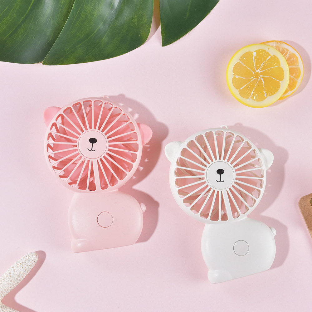 2020 new product Pippi cat handheld charging fan USB cute cartoon three-speed big wind night light fresh lanyard