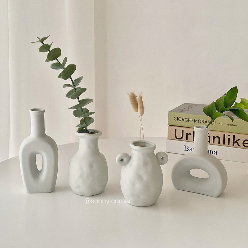 In wind reconstructive embryonic mini vase Nordic desktop decorated dry flower flower blossom blossom pottery